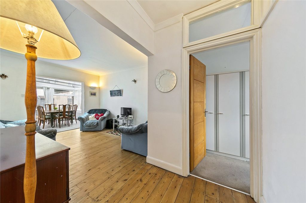 Property photo 2 of 17 Picture No. 09