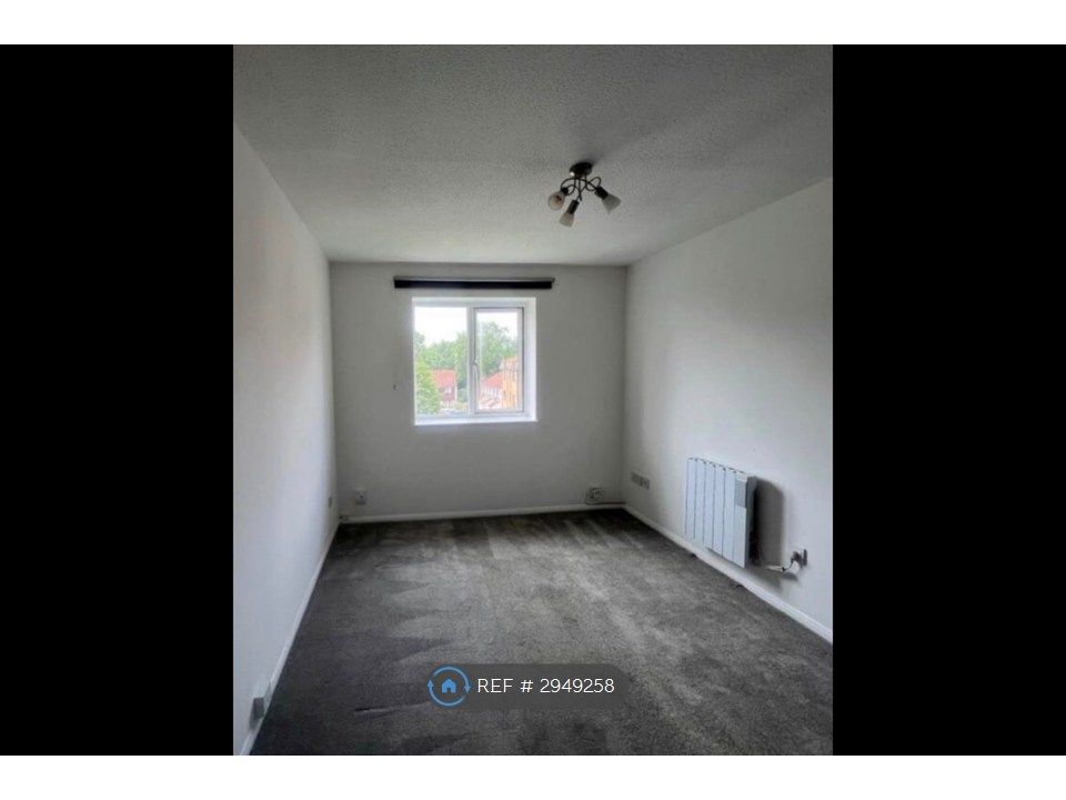 Property photo 3 of 6