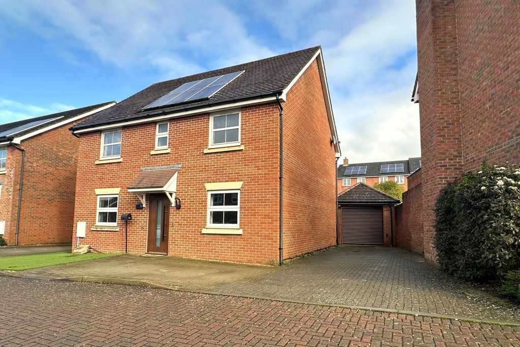 Property photo 1 of 16 Picture No. 05