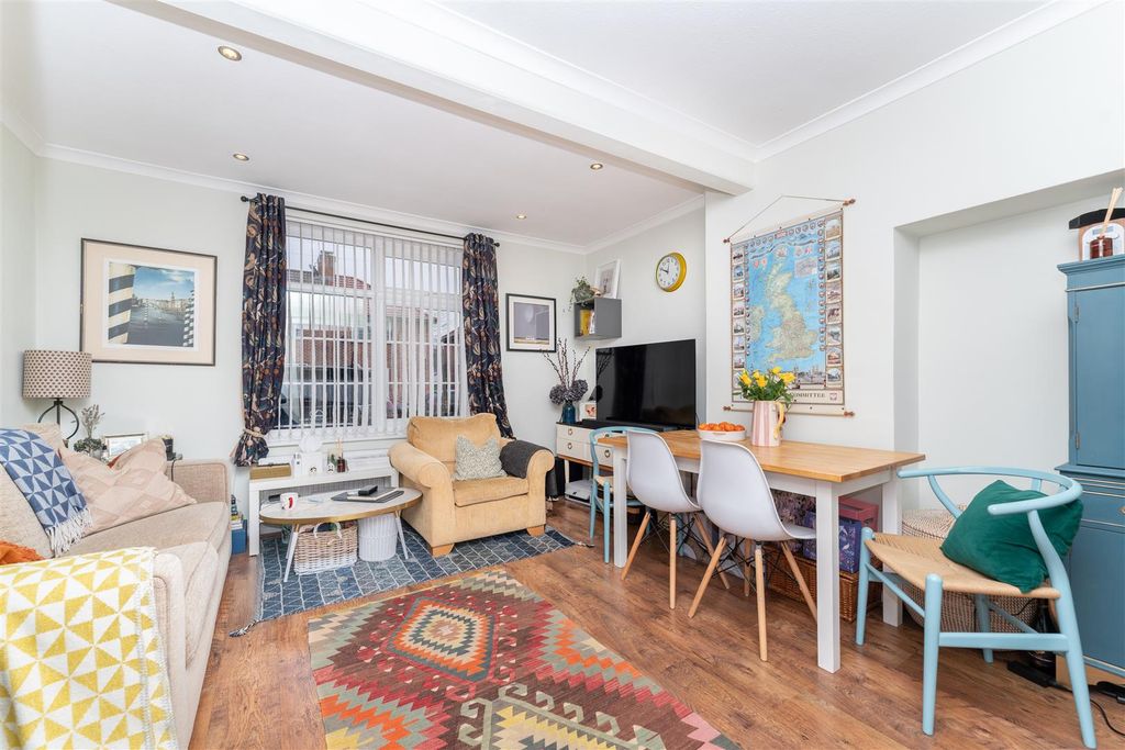 Property photo 2 of 12 133 Harp Recep.Jpg