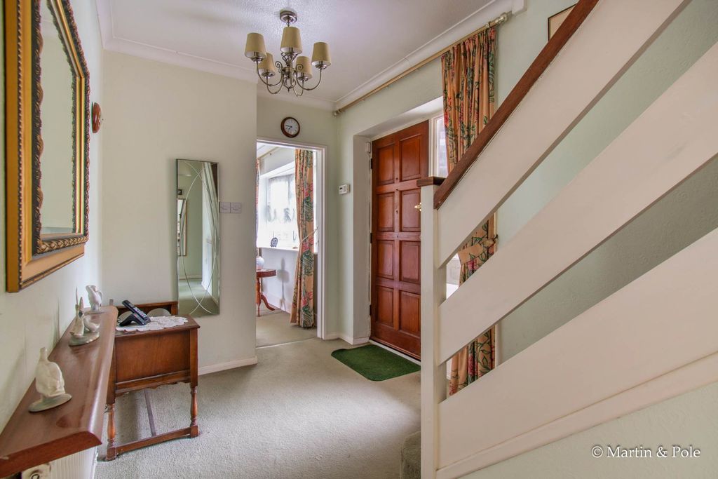 Property photo 3 of 19