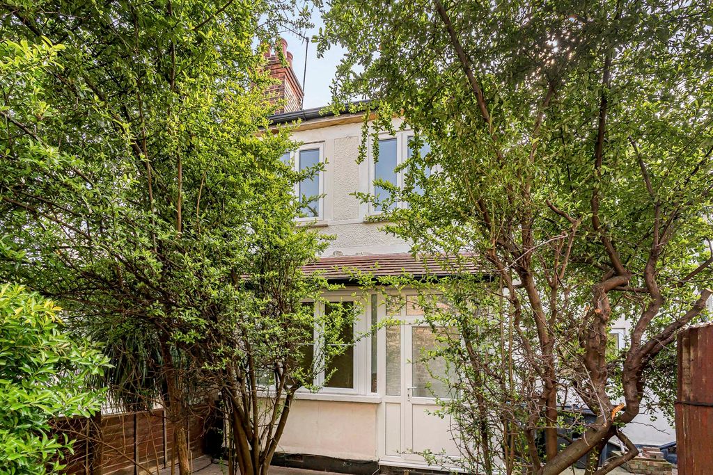 Property photo 1 of 27 Exterior