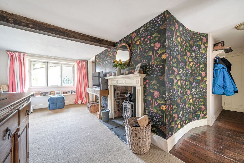 Additional image 8 of 5 bed semi-detached house for saleLondon Road, Marlborough SN8
