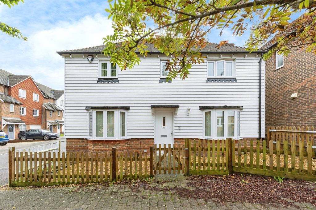 Property photo 1 of 18