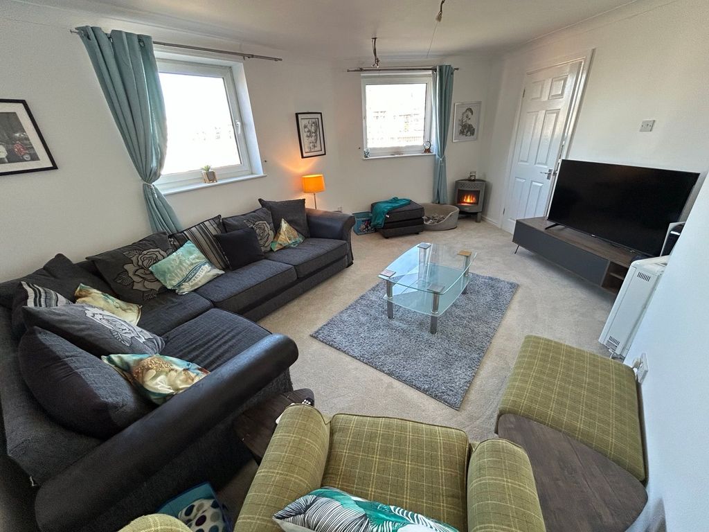 Property photo 3 of 31