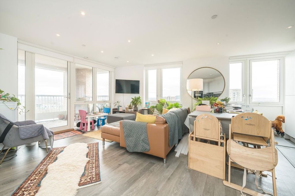 Property photo 2 of 6