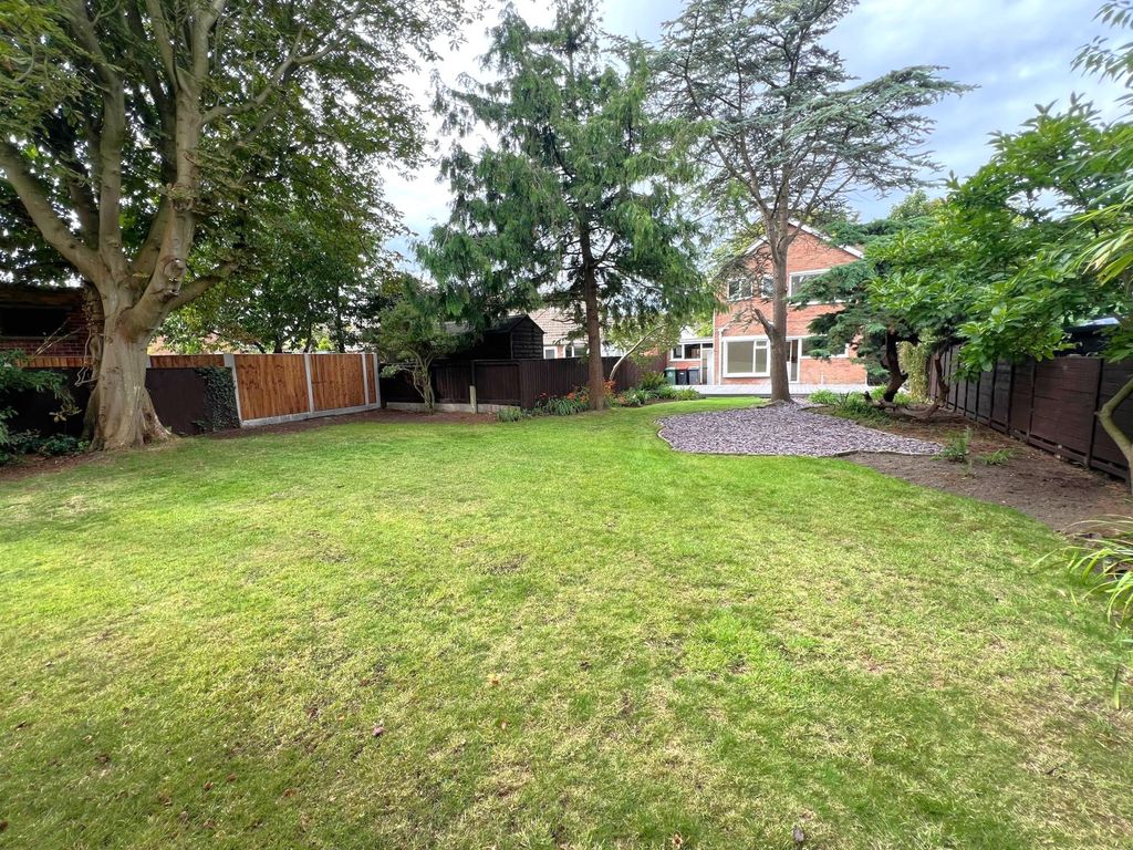 Property photo 3 of 19