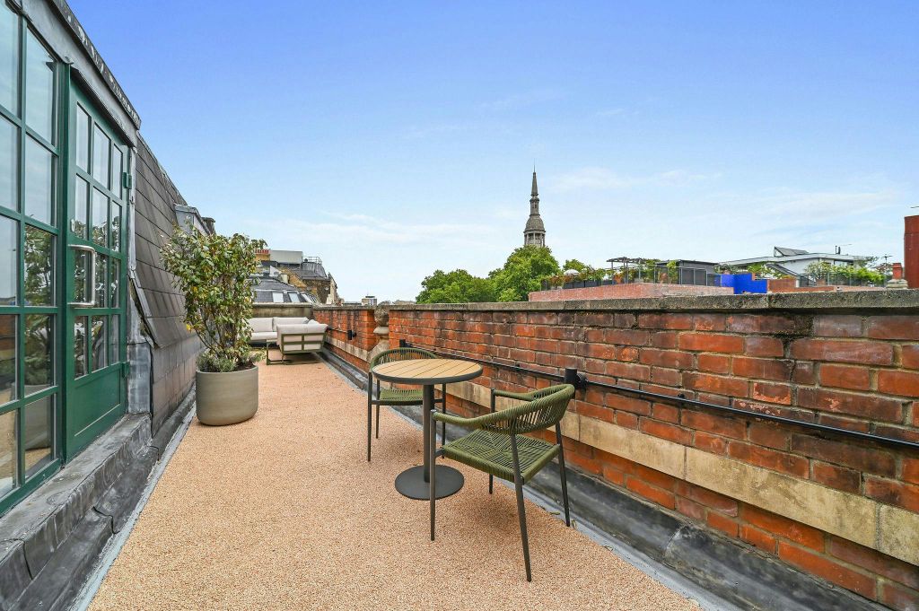 Property photo 2 of 34 MD-Bc-141-143Shoreditchhighstreet-10.Jpg