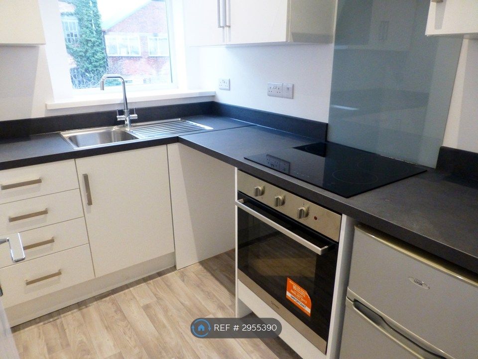 Property photo 2 of 13 Kitchen