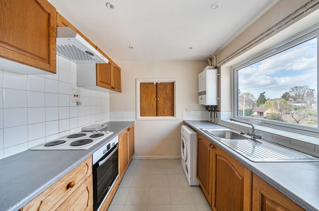 Property photo 2 of 12 Kitchen