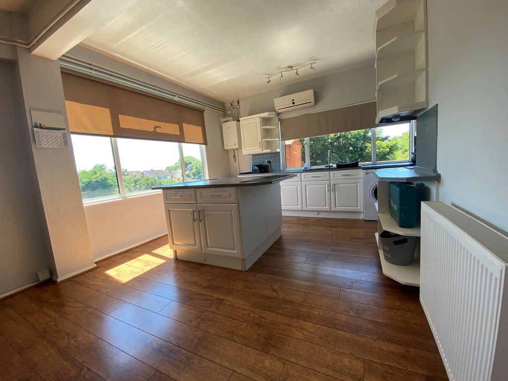 Property photo 3 of 11 Sgl 6