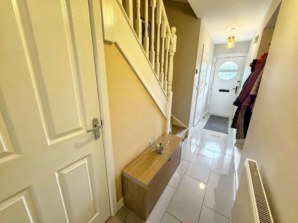Property photo 3 of 31