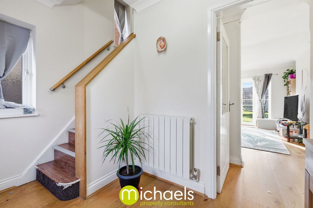 Property photo 3 of 23