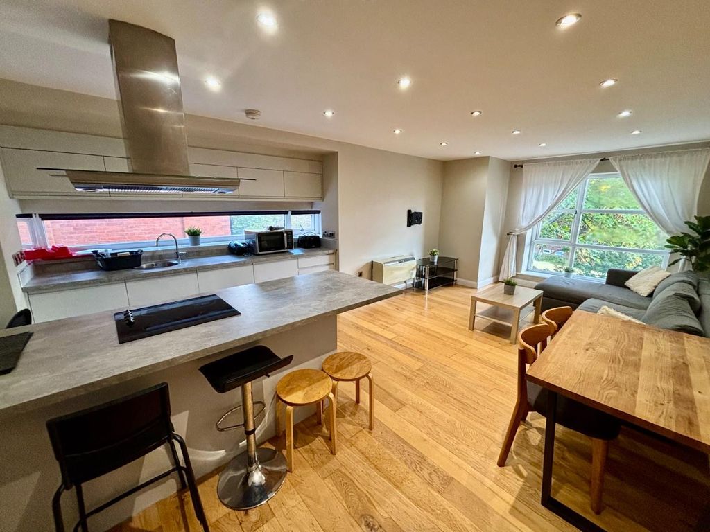 Property photo 2 of 12
