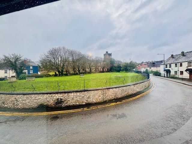 Property photo 3 of 12 Image