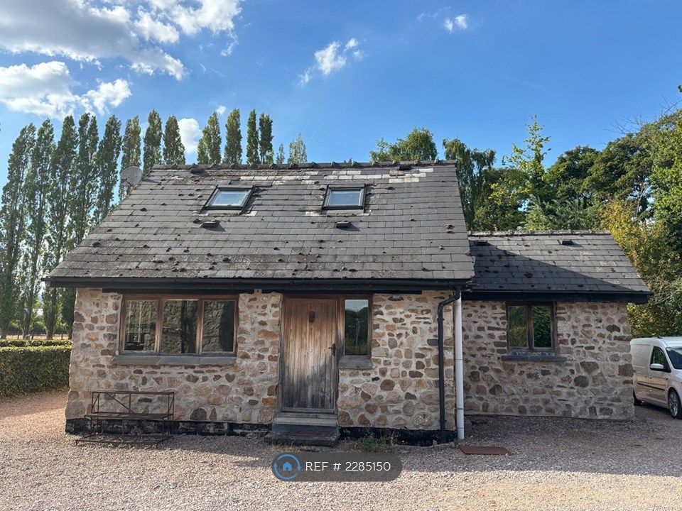 Property photo 2 of 27