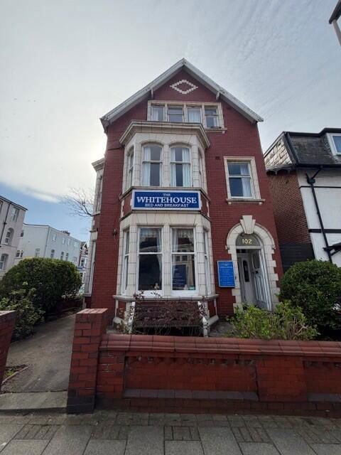 Property photo 1 of 21
