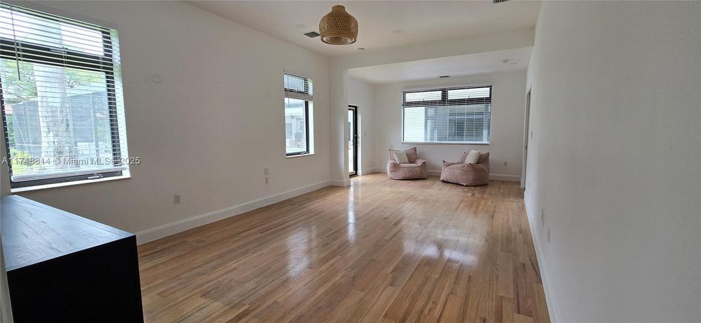 Property photo 2 of 4 <Alttext/>