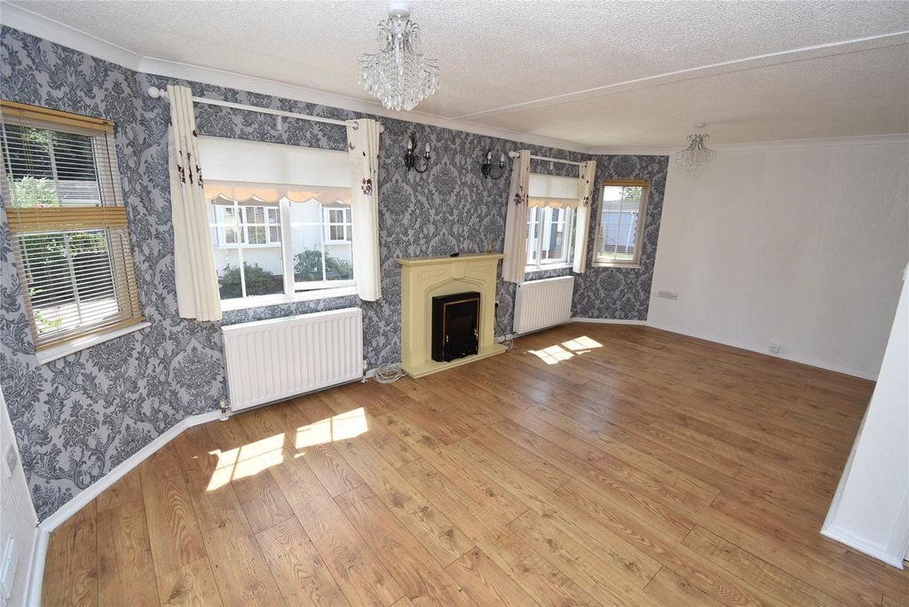 Property photo 2 of 13 Picture No. 14