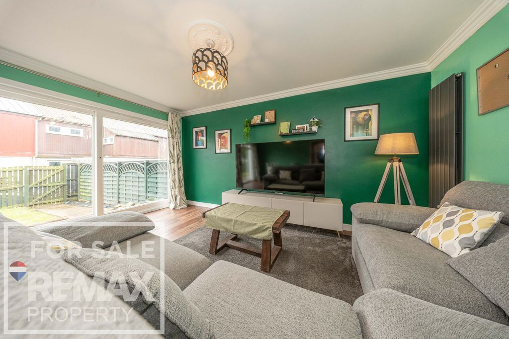 Property photo 1 of 31