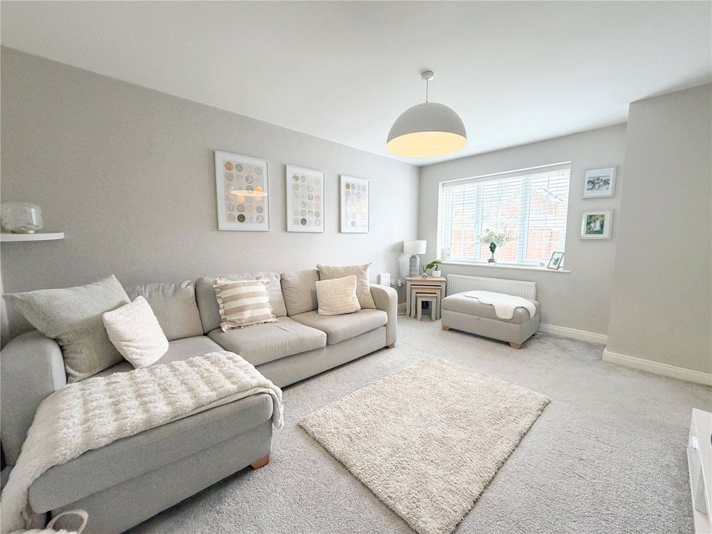 Property photo 2 of 22 Picture No. 04