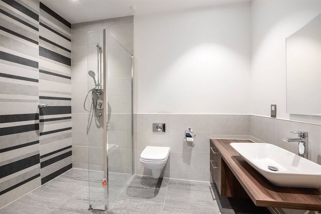 Property photo 3 of 10 Picture No. 06