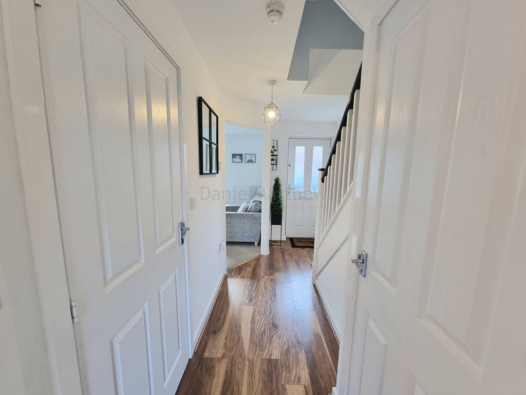 Property photo 3 of 25 Hallway