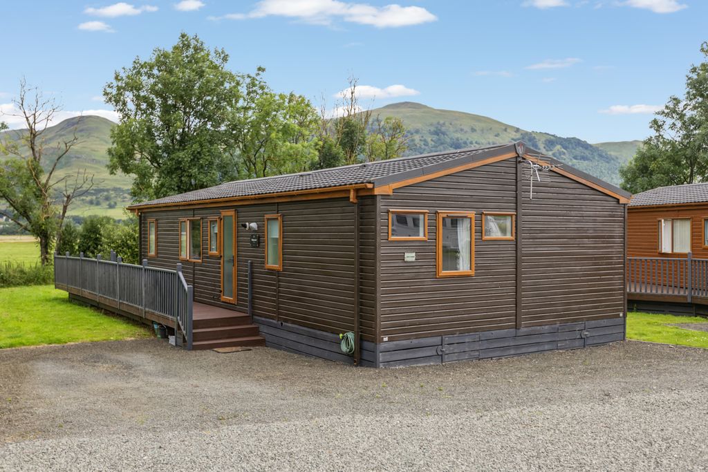 Property photo 1 of 37