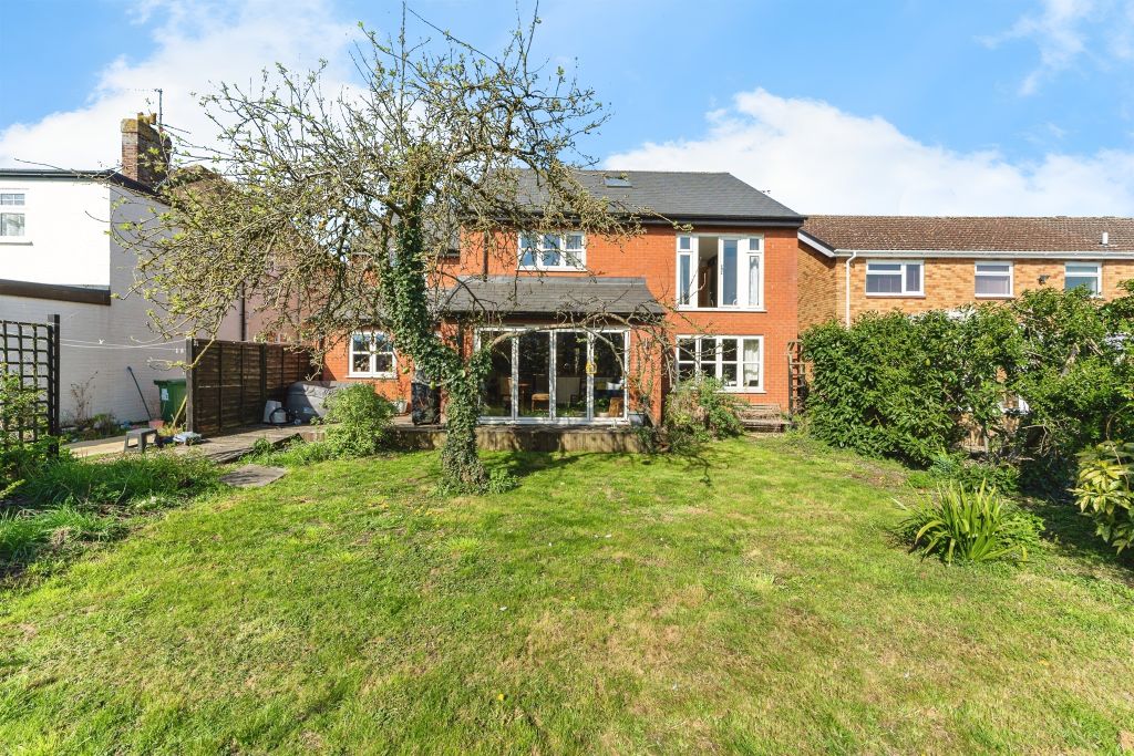 Property photo 1 of 18
