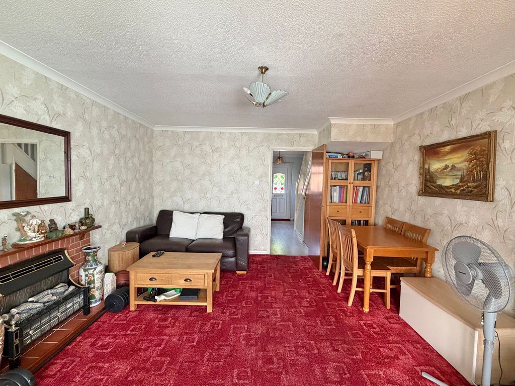 Property photo 3 of 13