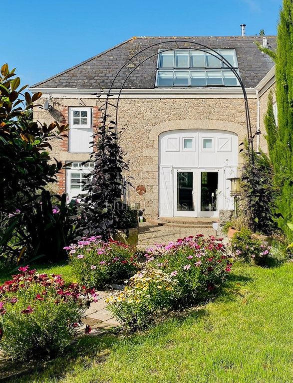 Property photo 2 of 8 Not Specified