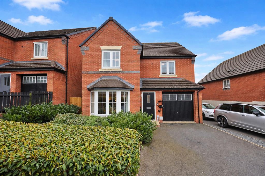 Property photo 1 of 15 Front Cardinal.Png