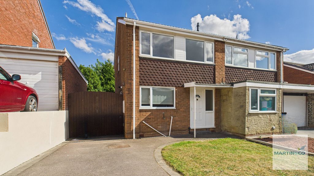 Property photo 2 of 12 Cam03663G0-Pr0180-Still001