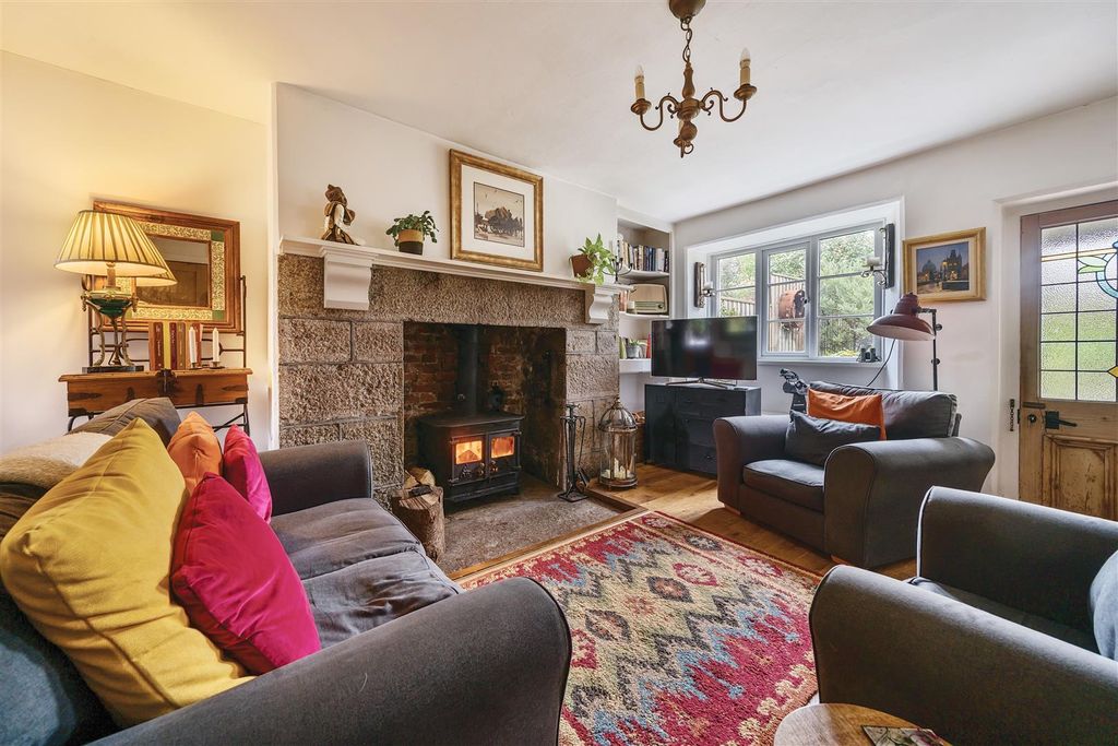 Property photo 2 of 19 Bc Sitting Room.Jpg