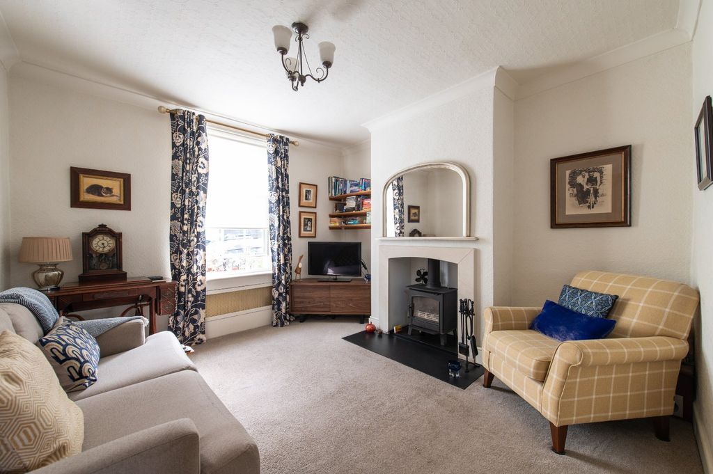 Property photo 2 of 16 Picture No. 07