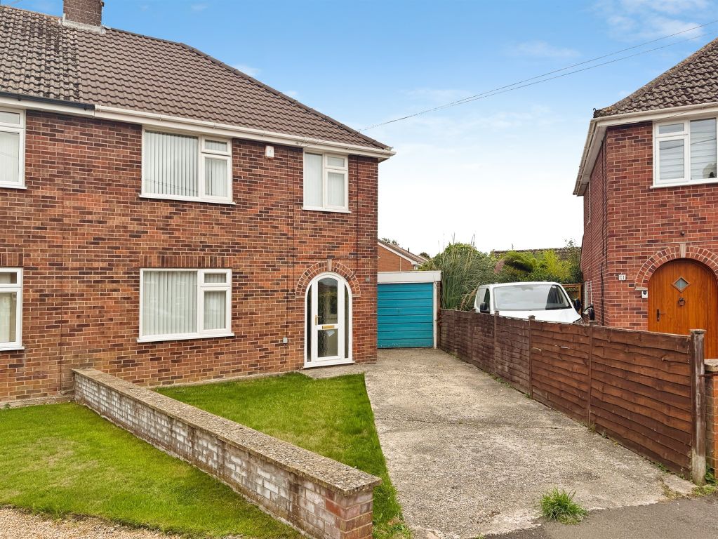 Property photo 1 of 15