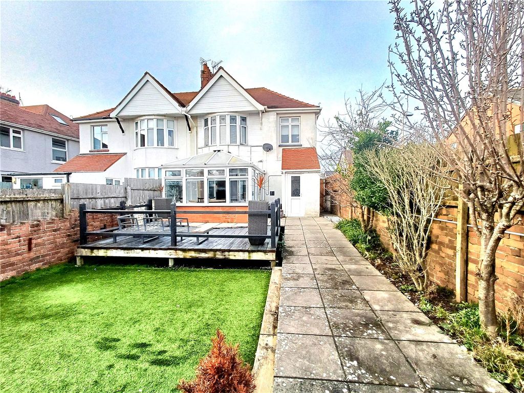 Property photo 2 of 20 Picture No. 44