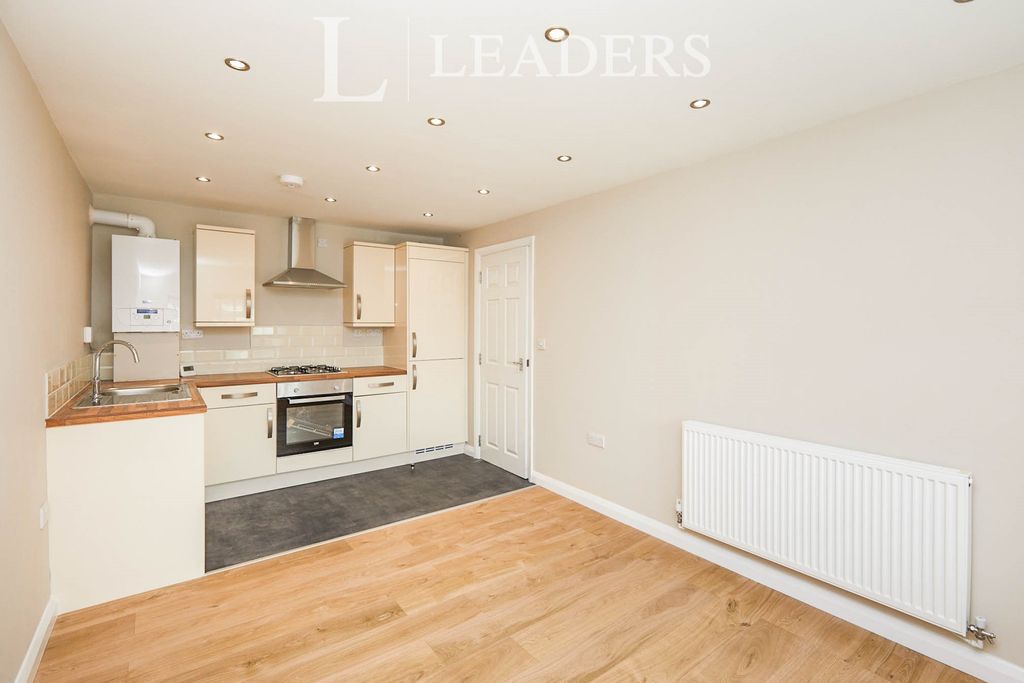 Property photo 2 of 6 Kitchen View 2