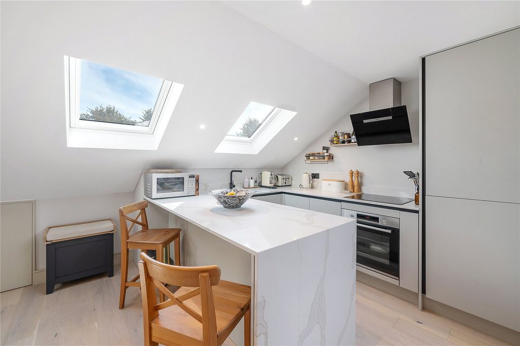 Property photo 3 of 9 Picture No. 22