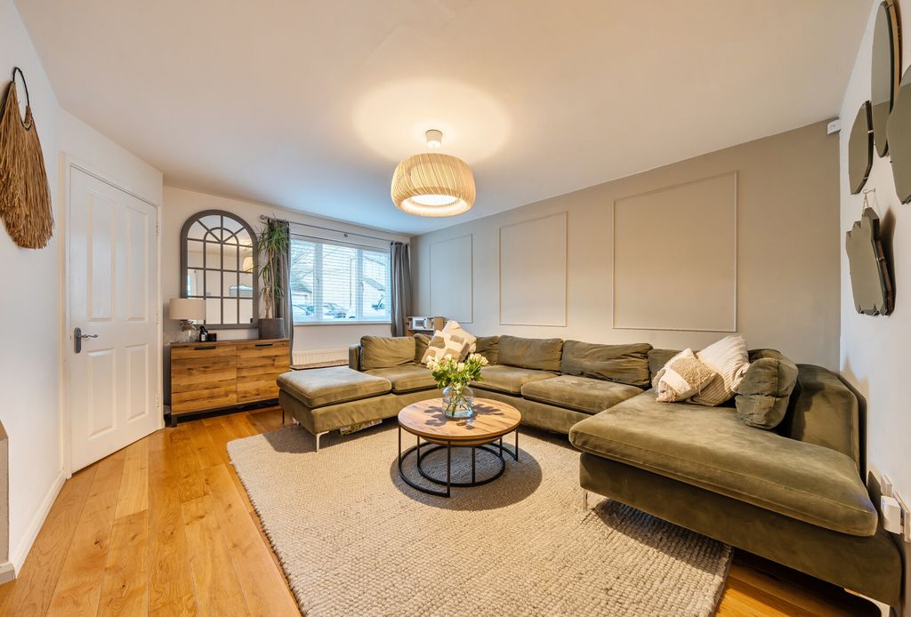 Property photo 2 of 15 1409052-17-6984A4...