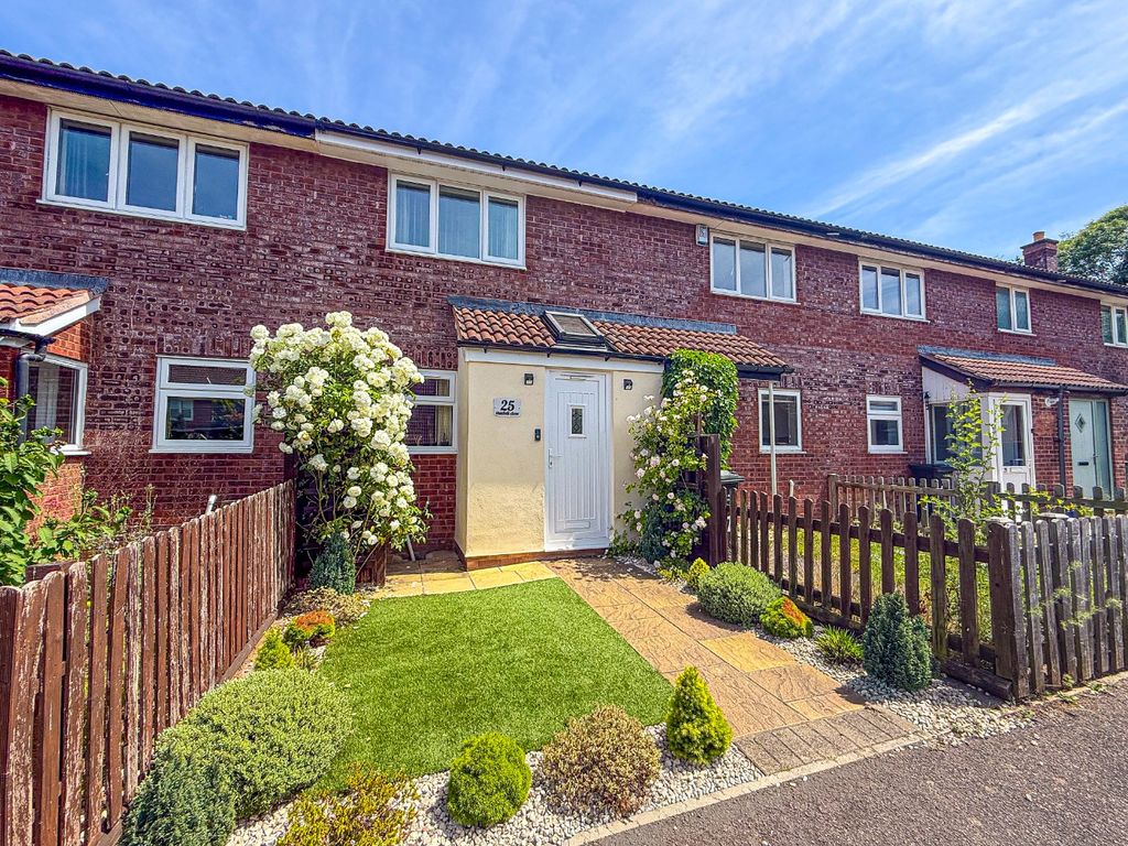 Property photo 1 of 15 4711593