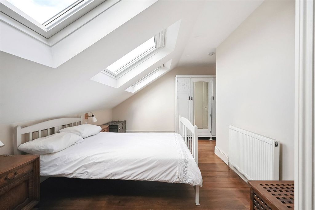Additional image 17 of 6 bed semi-detached house for saleUxbridge Road, Hampton TW12