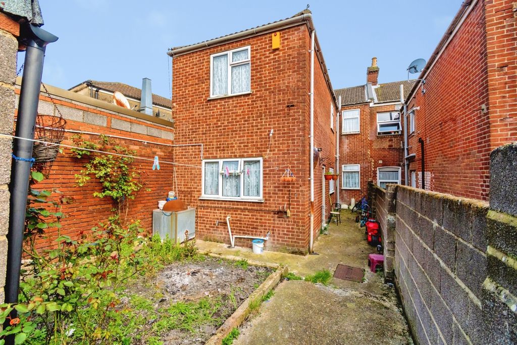 Property photo 3 of 13 Pbox-Img.Jpg