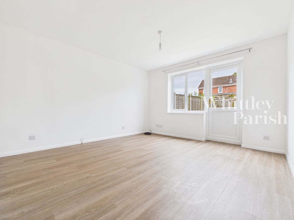 Property photo 2 of 14 Cam04332G0-Pr0706-Still008