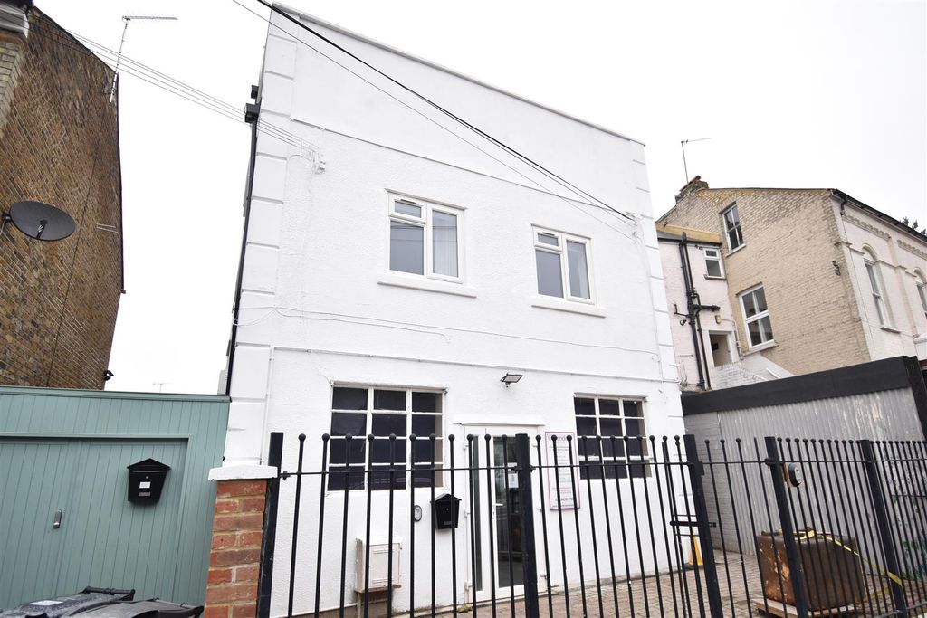 Property photo 1 of 5 Dsc_3136.Jpg