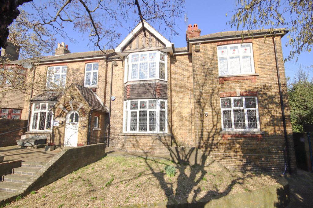 Property photo 1 of 25 Hugely Extended Semi Detached House, Detached Annex, Off Road Parking, Incredible Investment Opportunity.