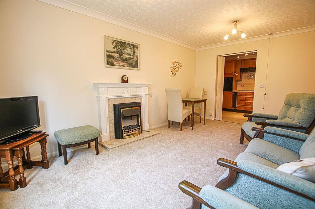 Property photo 2 of 8 Img_0583.Jpg