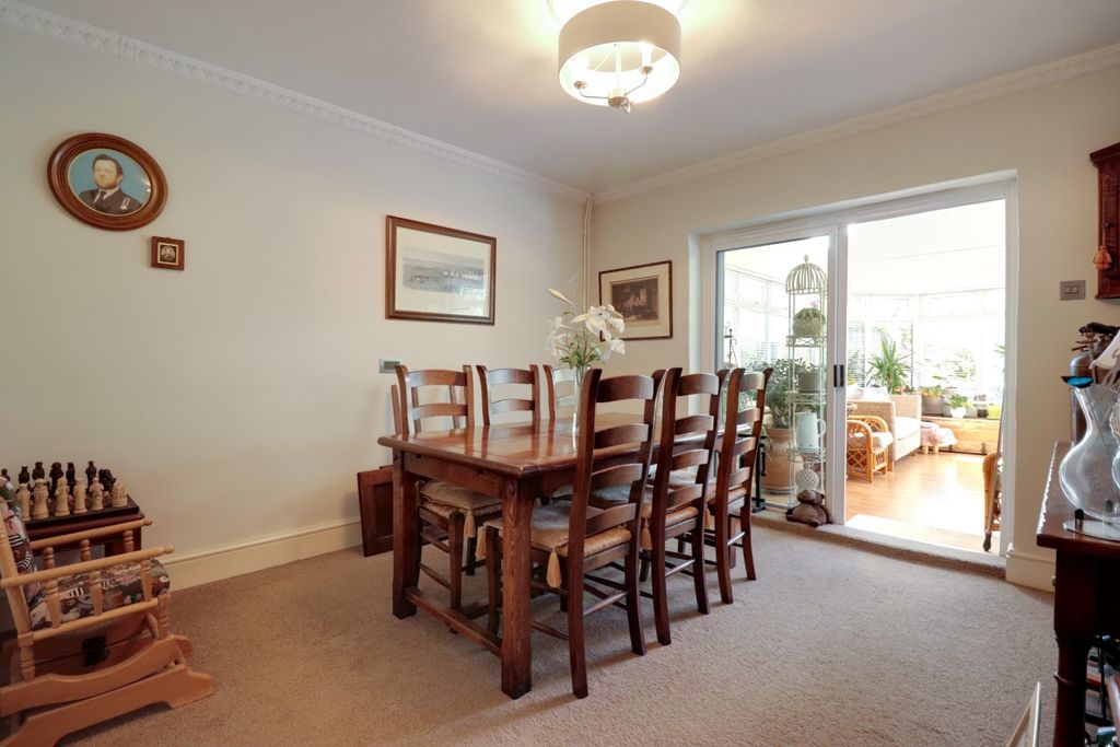 Property photo 3 of 17 Dining Room