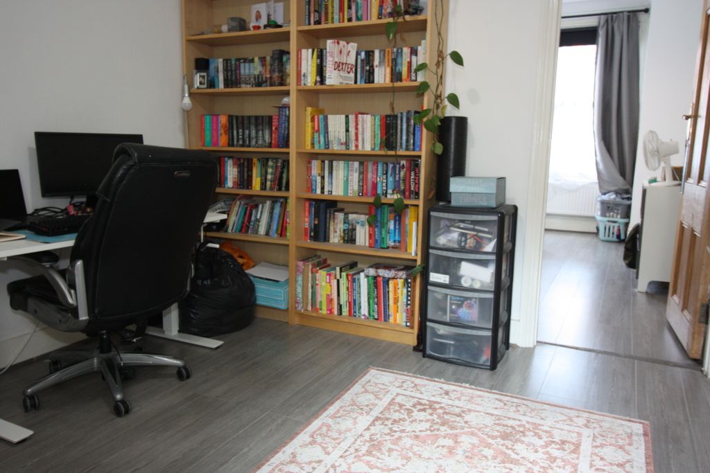 Property photo 3 of 13