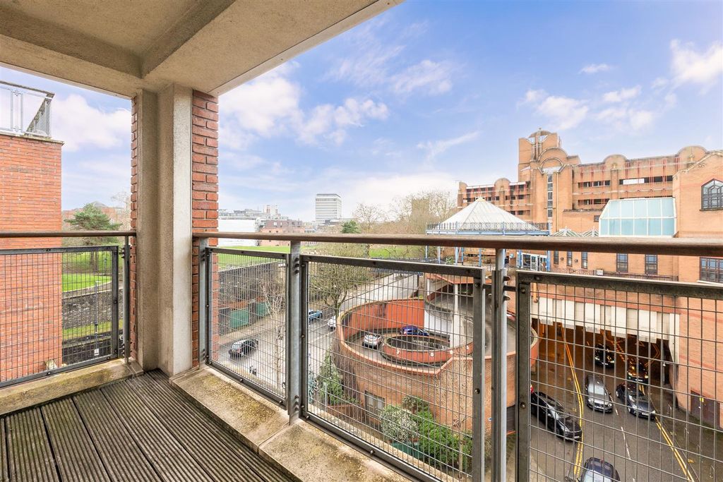 Property photo 3 of 25 313-Horizon-Bs1-3Dj-6.Jpg